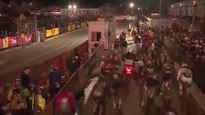 Встану здесь.