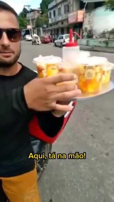 James-san da salada de fruta