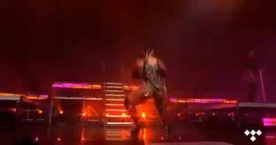 She's back twerking on stage