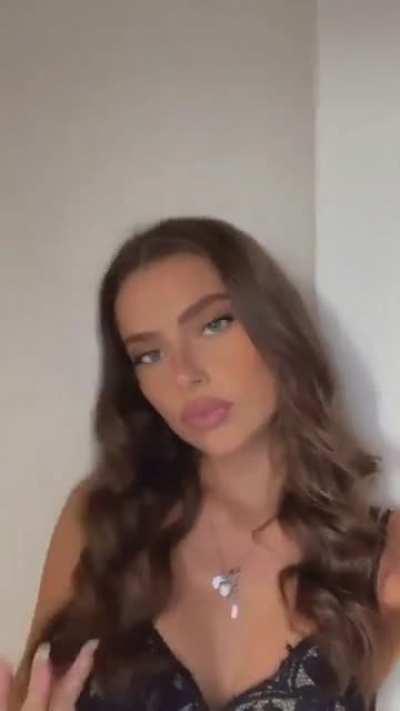 Laetitia K (@lilli.ke) [2022-06-15]