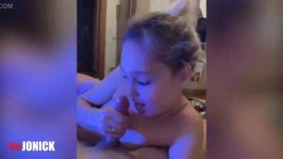 Эти глаза напротив.