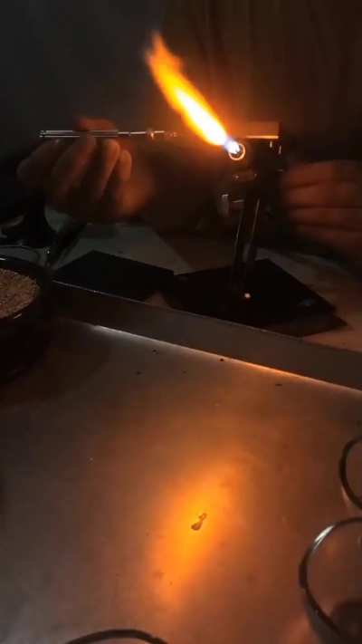 Cam sanatçısıyın soruları alayım (Murano)