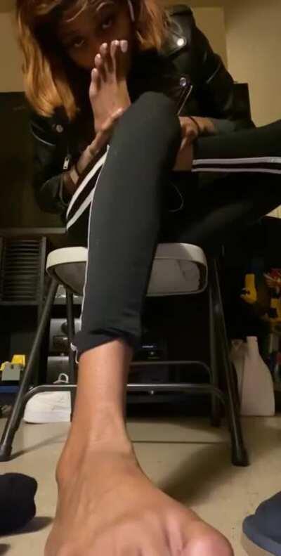 Sock removal who’s wants to smell ?👣💕🥰