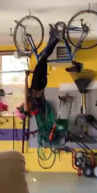 WCGW Riding your bike on the ceiling