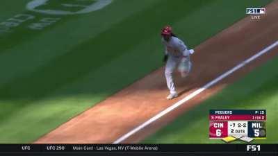 [Highlight] Elly De La Cruz steals 3rd base and home!