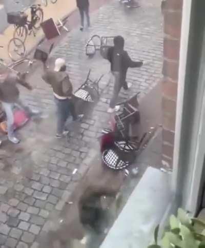 Meanwhile in an alleyway