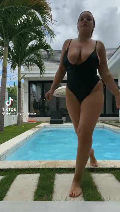 @definitelynotisisxo