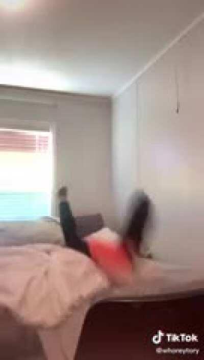 Spinal cord has left the chat