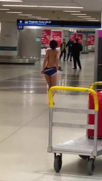 This frequent flyer at Miami International Airport