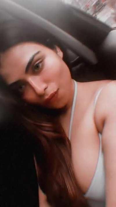 Anyone knows her name or IG?