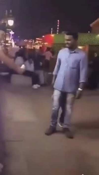 look at this other dumb kid