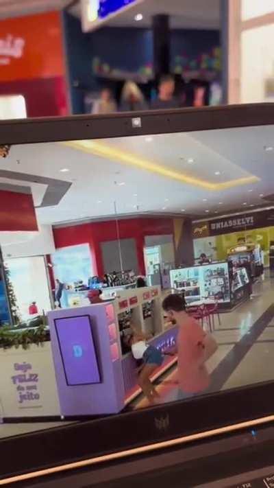 Pelo menos não passou vontade