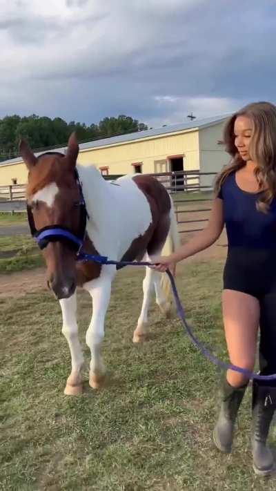Brittany Renner Legging all day