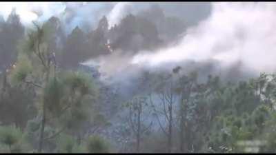 3 minute 47 second compilation of Indian soldiers firing Carl Gustafs at Pakistani positions along the line of control (no music so turn sound up)