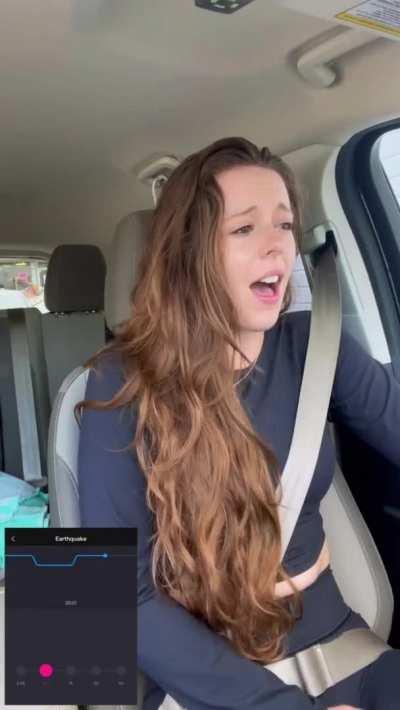 Nadia Foxx cums just when it's her turn in the drive-through (sound on) [0:35]