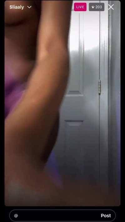 @imsoprettybra Instagram Live (2)