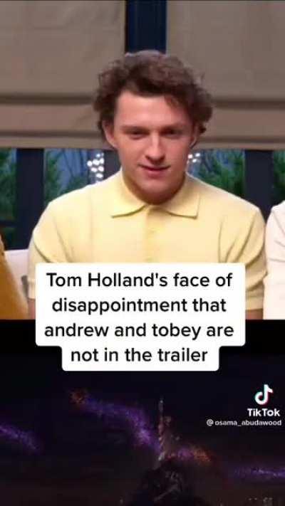Bro was gonna say something but kevin feige threatened to kill his family thru the airpod in his left ear 💀