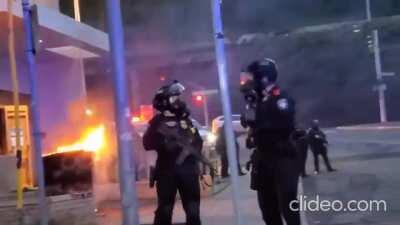 Anarcho-Democrats/Antifa attack Federal immigration building in broad daylight