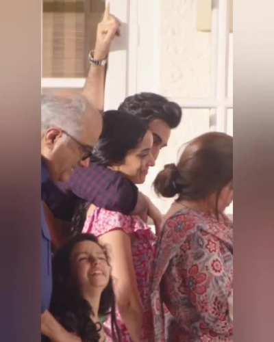 Saw this doing rounds on twitter a bit . Thoughts on this pair ?source: fake harminder