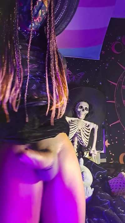 Well don't be shy and keep her waiting 