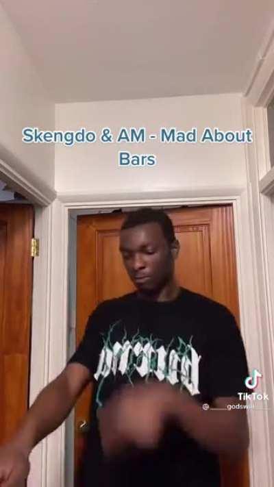 This guy is literally the new king of the sub