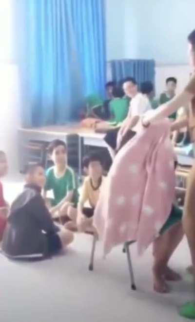 Ok class, today we are going to show you how to pop off a head.