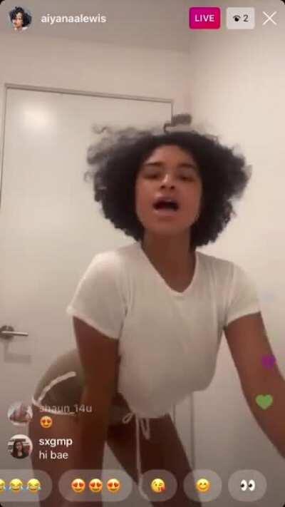 😩😩 Her Fine Assss