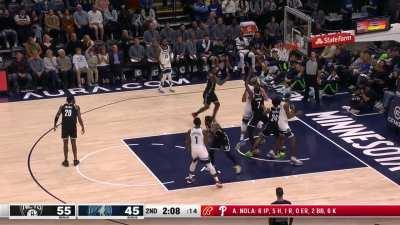 [Highlight] Rudy Gobert goes to work on the block and finishes with the slam