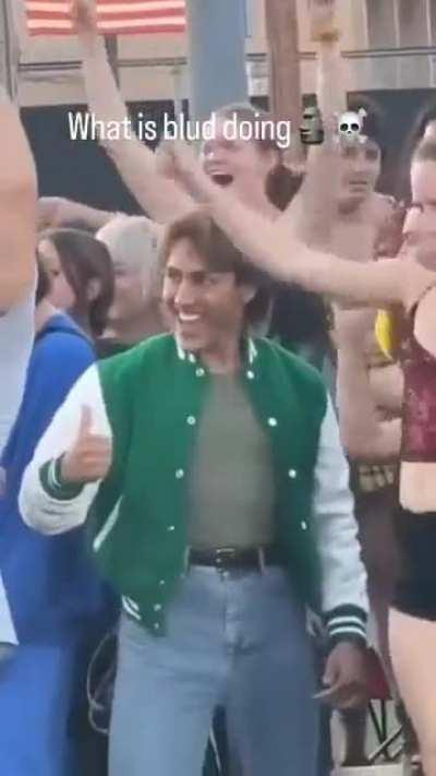 Bro thinks he's 👍