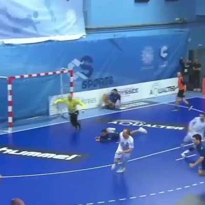 Incredible defense and double save during Chartres Vs Toulouse