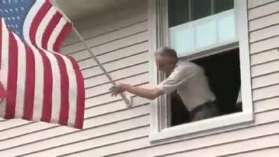 Hmmm yes very patriotic....STOOO