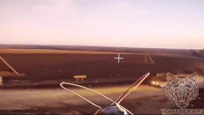 Fiber optic FPV drone strikes a Humvee in Kursk I'm March 2025