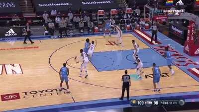 [Highlight] KPJ shows off his athleticism with the surprise slam after he gets by McConnell!