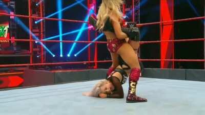 Liv jobbing to Charlotte