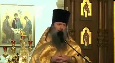 Ряженый майор рассказывает о дальнейших планах войны