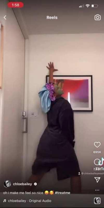 Chloe Bailey @chloebailey