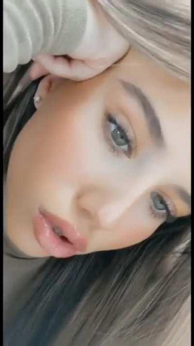 lillys yunger sis 🍆🍆