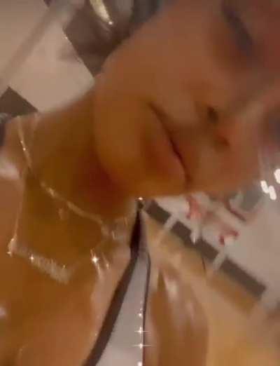 She still sexy asf 😻