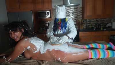 Wet & Messy Clown Girl Pie 