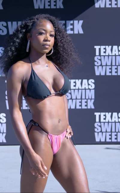 Awesome catwalk figure