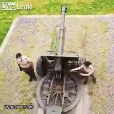 Артиллеристка