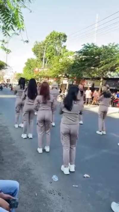 Pick out the wedgies