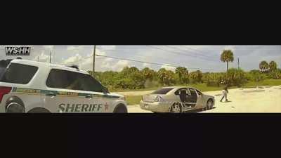 [Police shootout] Why isn't this everywhere?! It's like a bad movie!