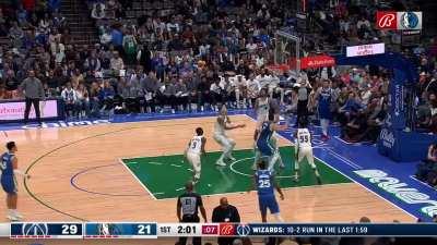 [Highlight] Even KP has to smile at Luka's wild shot going in