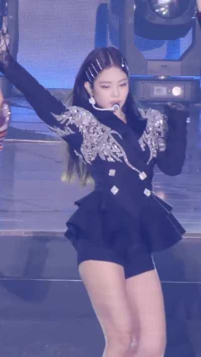 Jennie's thighs
