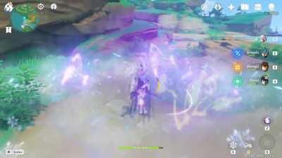 Ayaka is the cryo and electro archon at the same time. Respect for the queen who applies superconduct by herself.