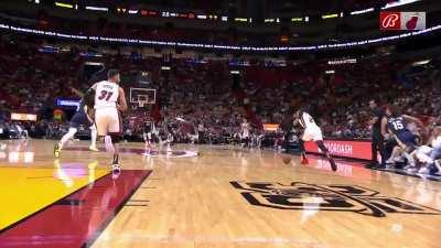 [Highlight] Gabe Vincent hits a regulation Buzzer Beater