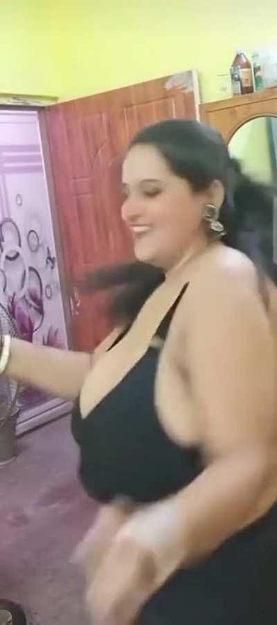 Insta Punjabi Aunty 