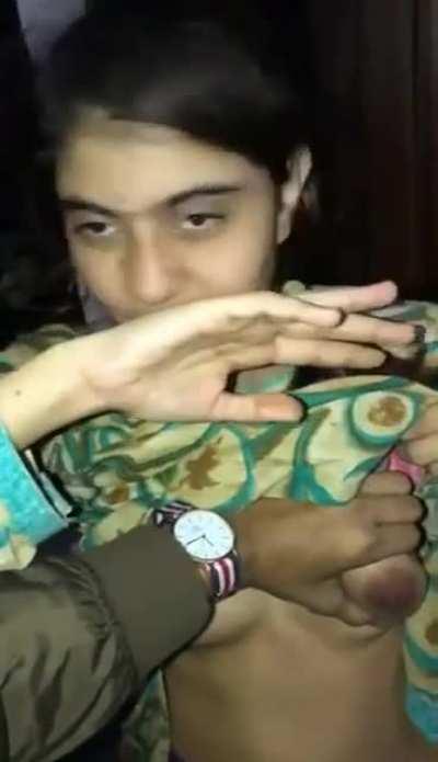 Gujju girlfriend groped hard😍