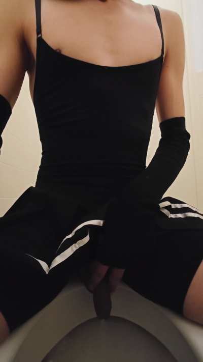 I'm back with a close-up, and a tail